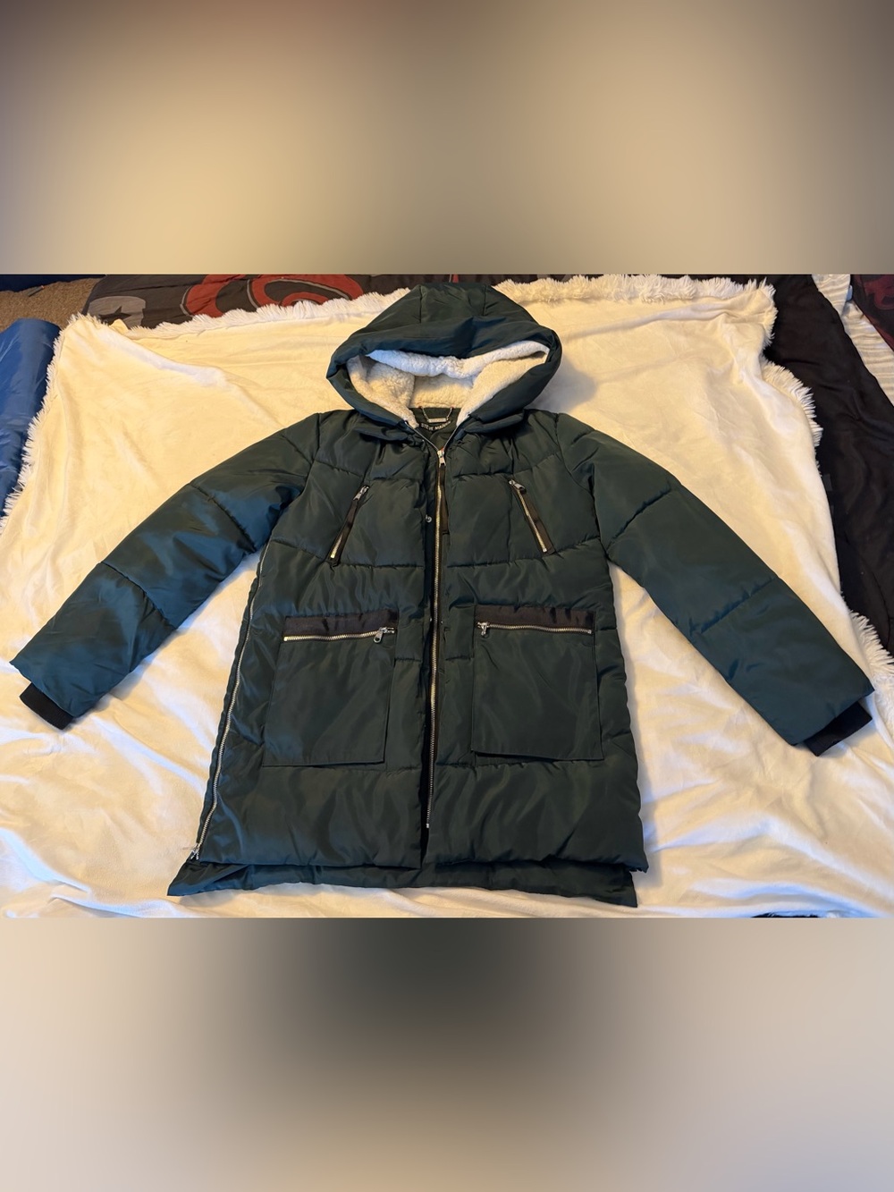 Steve Madden Women’s Dark Green Puffer Coat-Medium